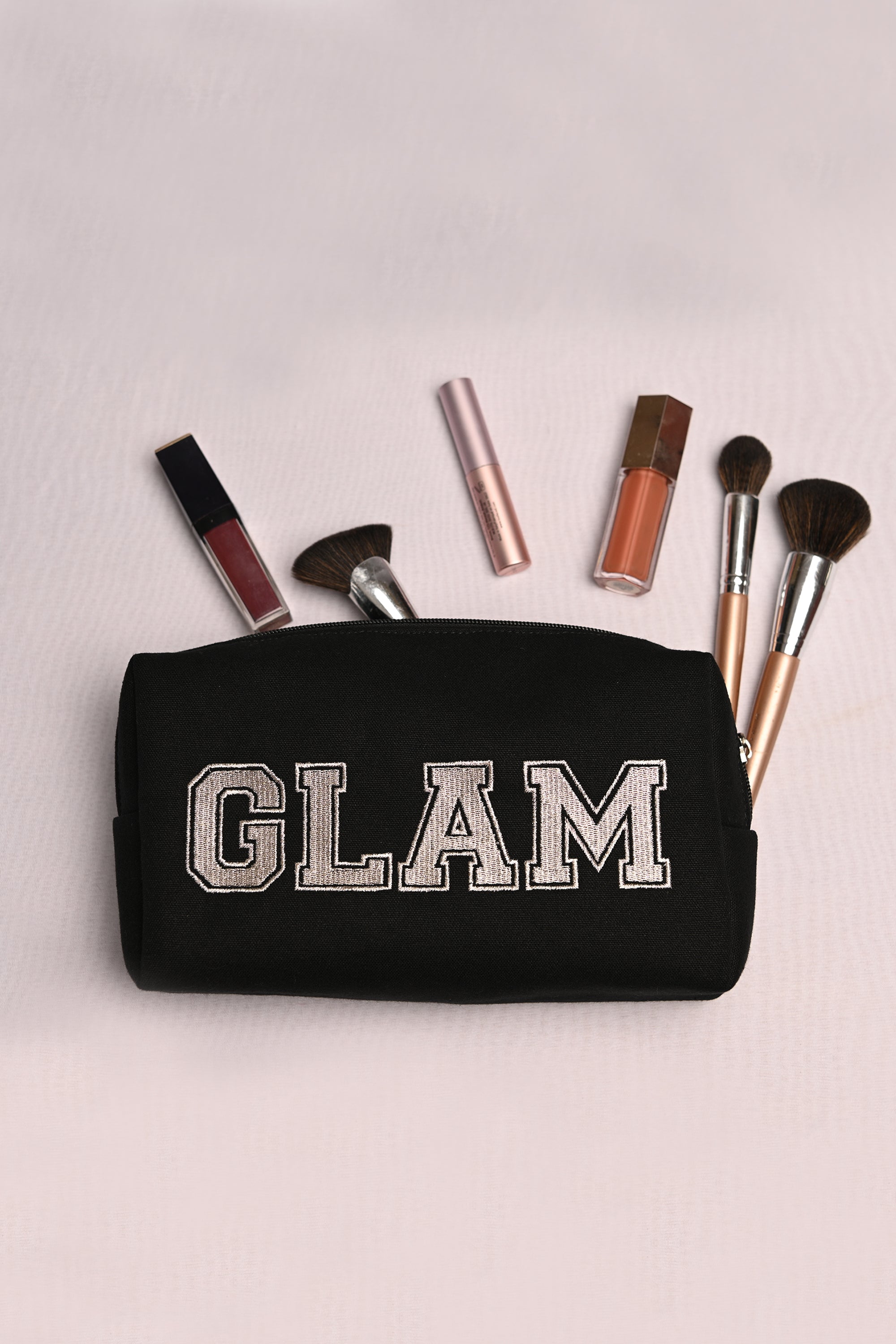 Icon Glam Cosmetic Pouch Black
